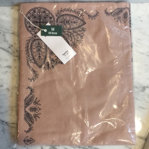 Last 1 Urban Outfitters Juniper Medallion Tapestry - Picture 6 of 6